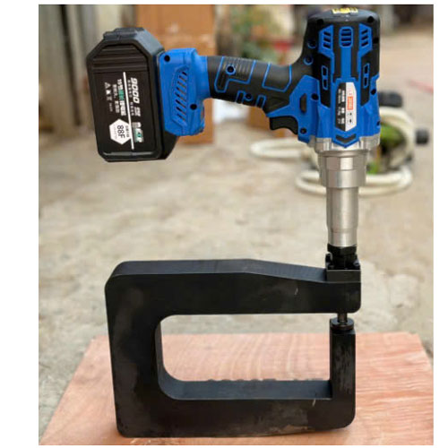 máy đột thép xà gồ cầm tay